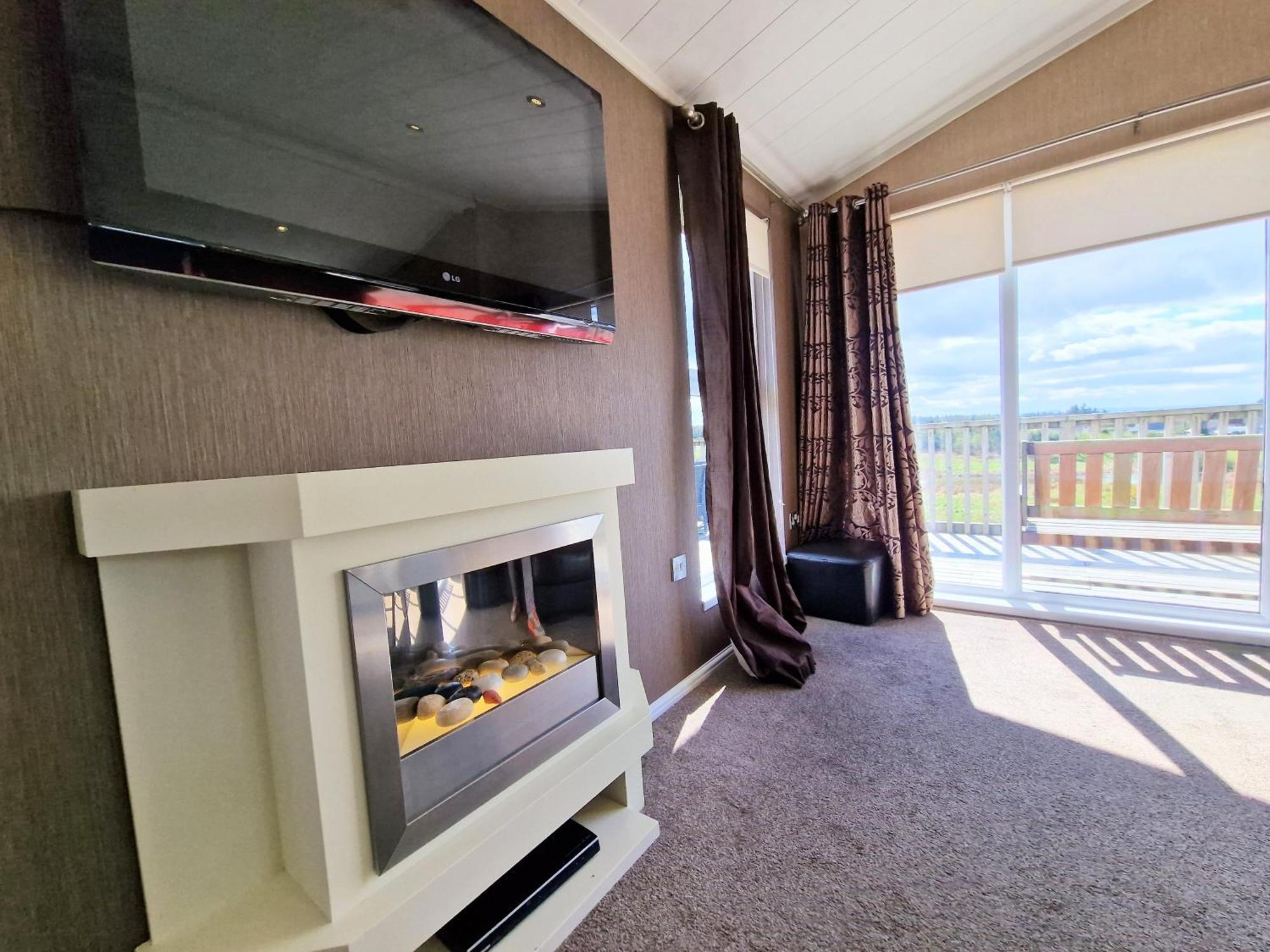 Villa Benarty 11 With Private Hot Tub - Fife - Loch Leven - Lomond Hills - Pet Friendly Kelty Esterno foto