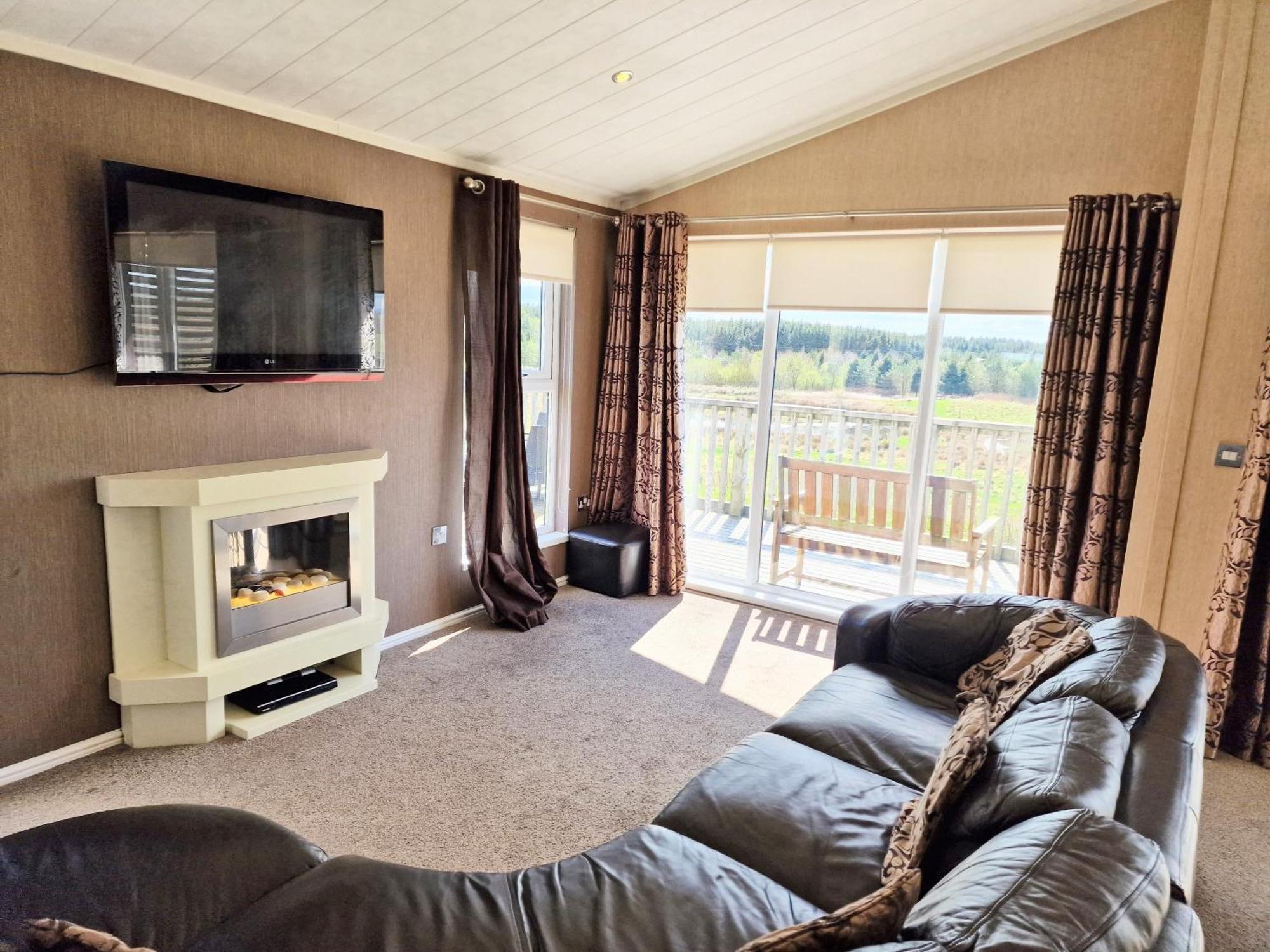 Villa Benarty 11 With Private Hot Tub - Fife - Loch Leven - Lomond Hills - Pet Friendly Kelty Esterno foto