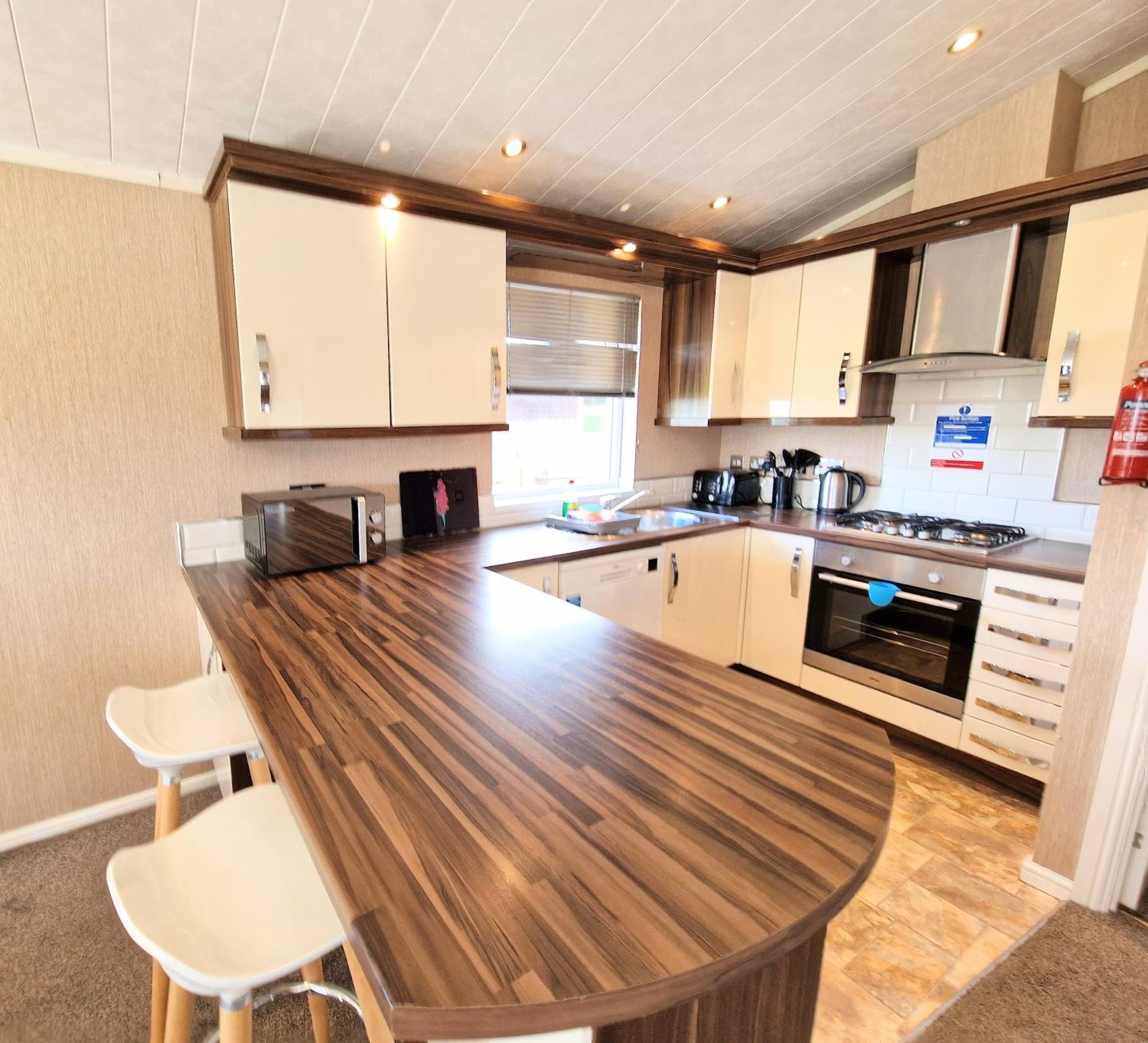 Villa Benarty 11 With Private Hot Tub - Fife - Loch Leven - Lomond Hills - Pet Friendly Kelty Esterno foto